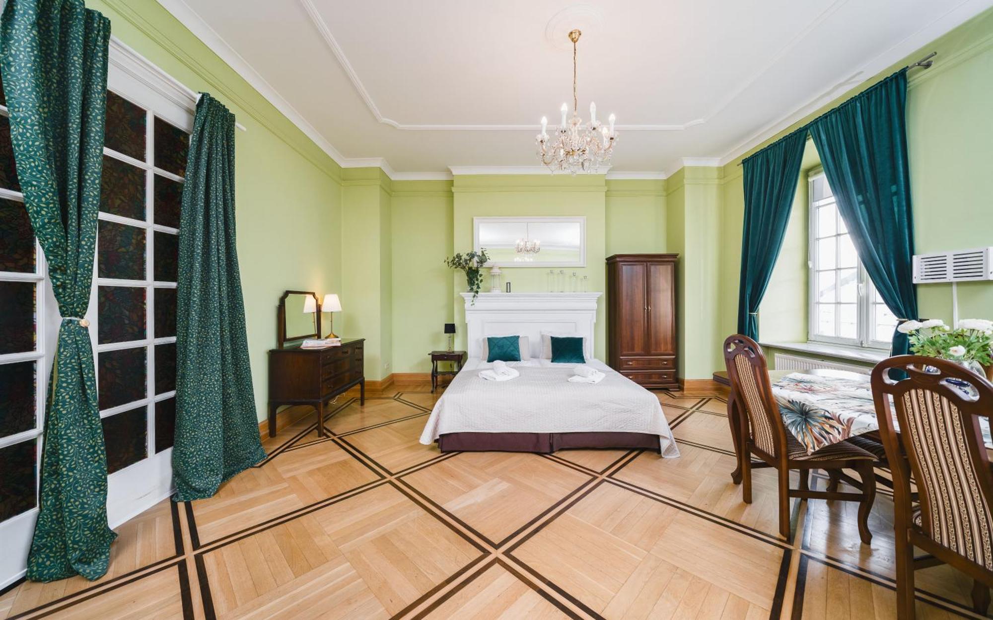 Apartamenty W Palacu Pod Baranami Krakkó Kültér fotó