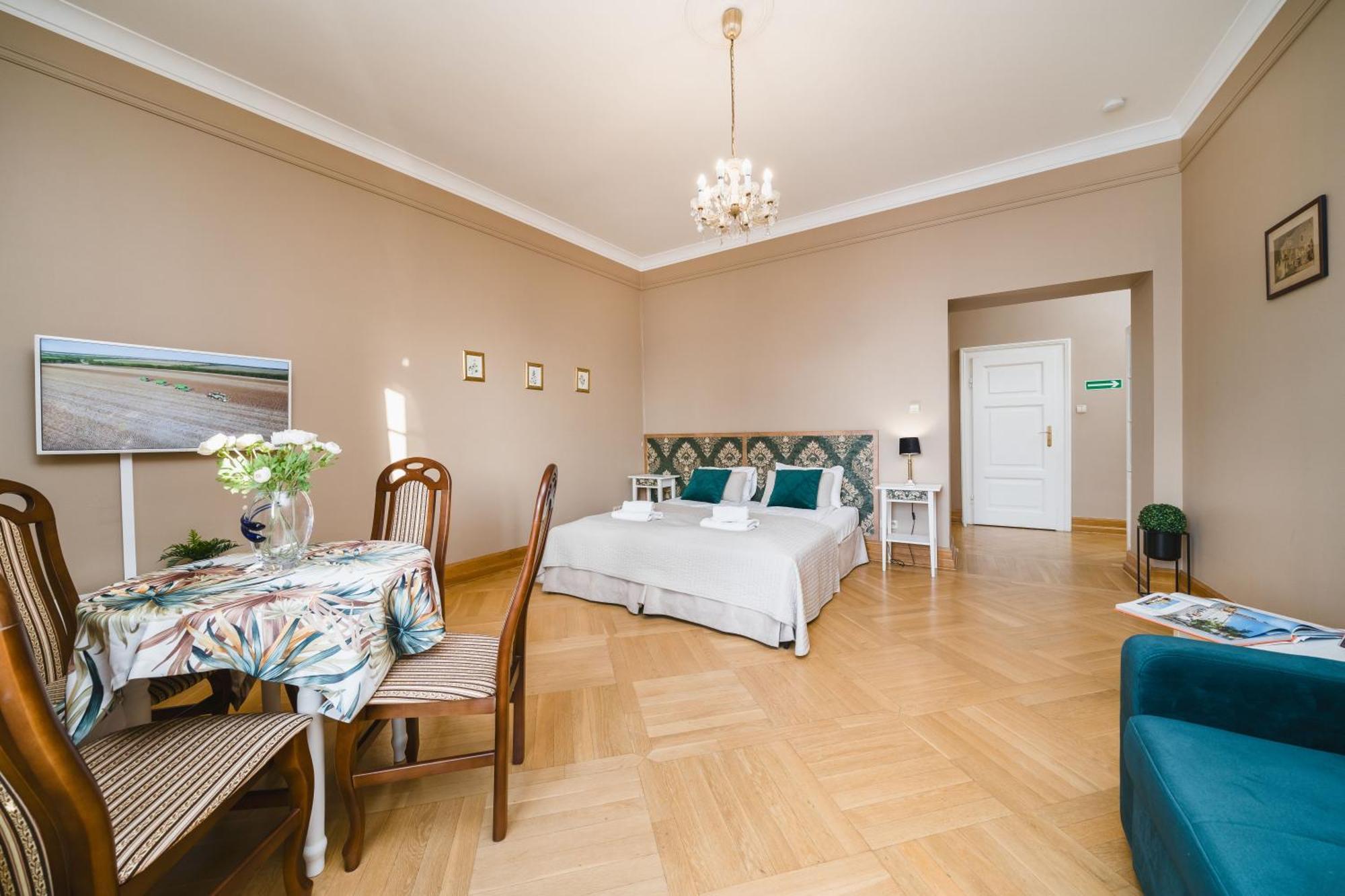Apartamenty W Palacu Pod Baranami Krakkó Kültér fotó