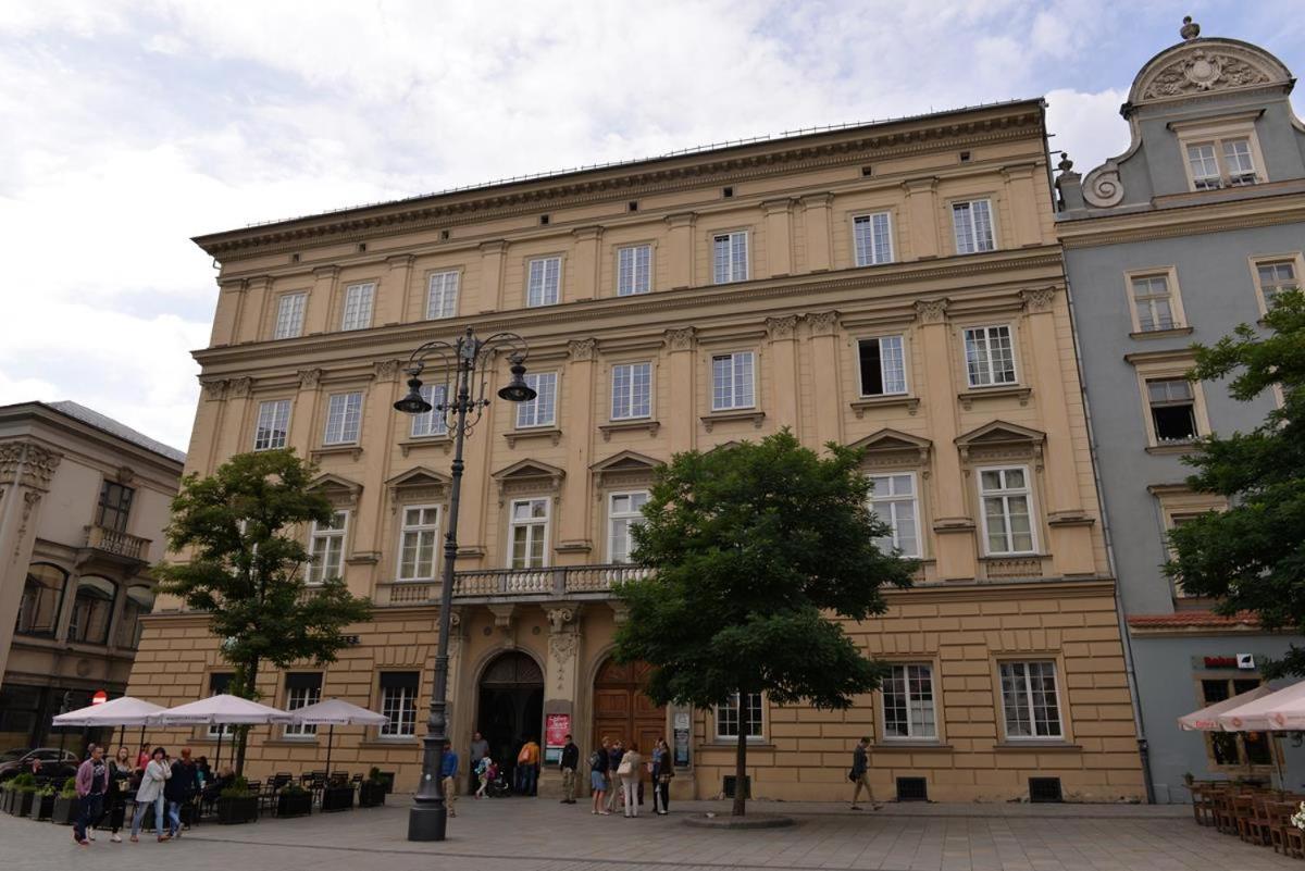 Apartamenty W Palacu Pod Baranami Krakkó Kültér fotó