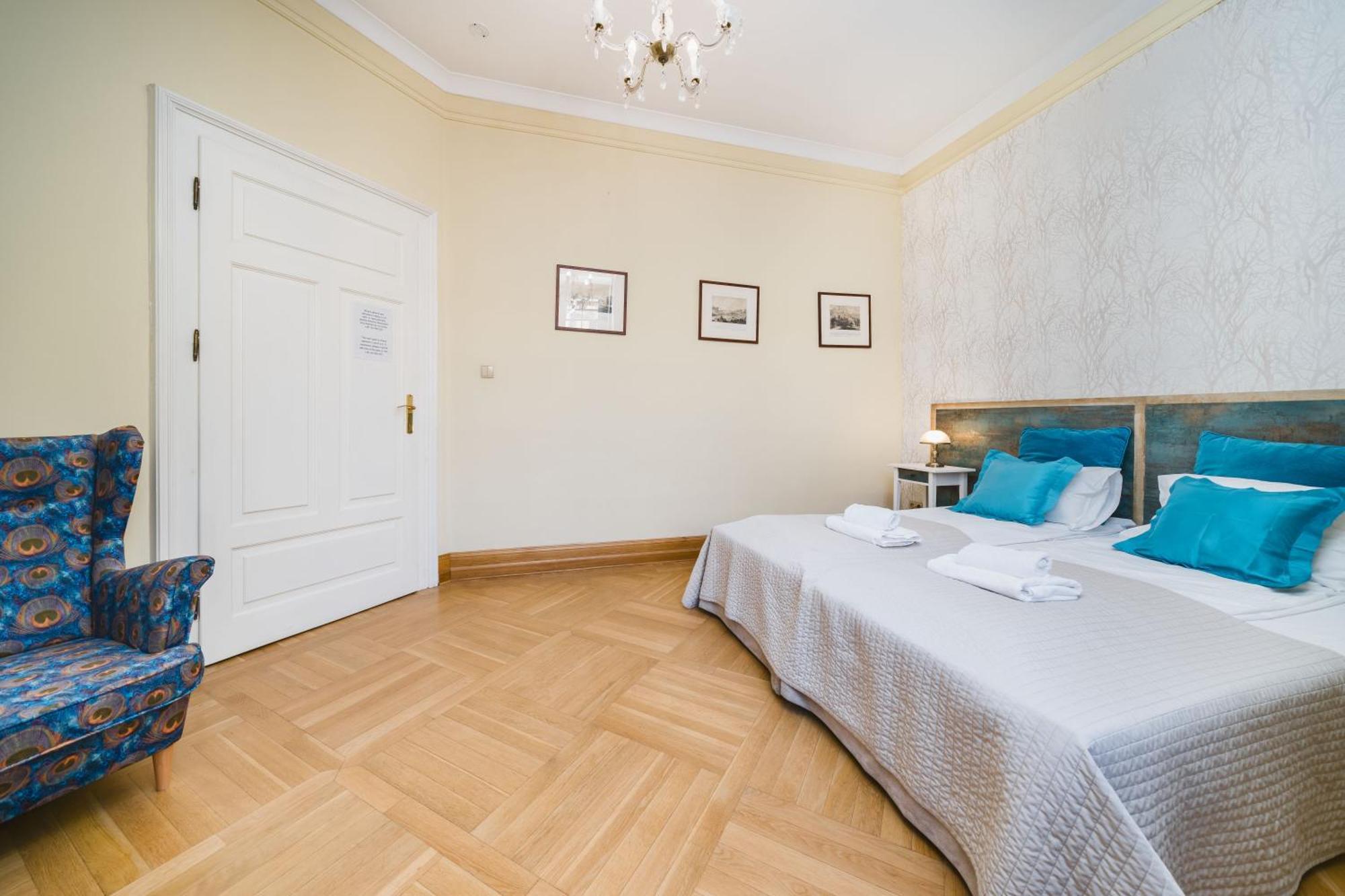 Apartamenty W Palacu Pod Baranami Krakkó Kültér fotó